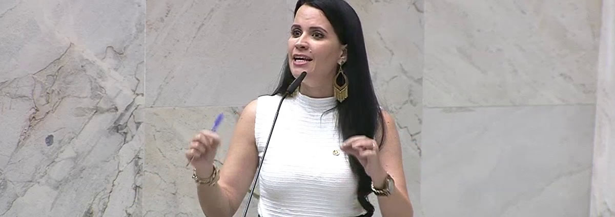 Deputada Letícia Aguiar